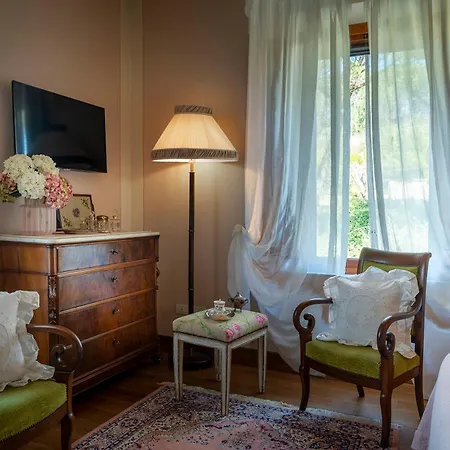 Sestilia לינה וארוחת בוקר 3*